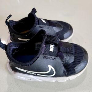 6.5 toddler nike tennis shoes